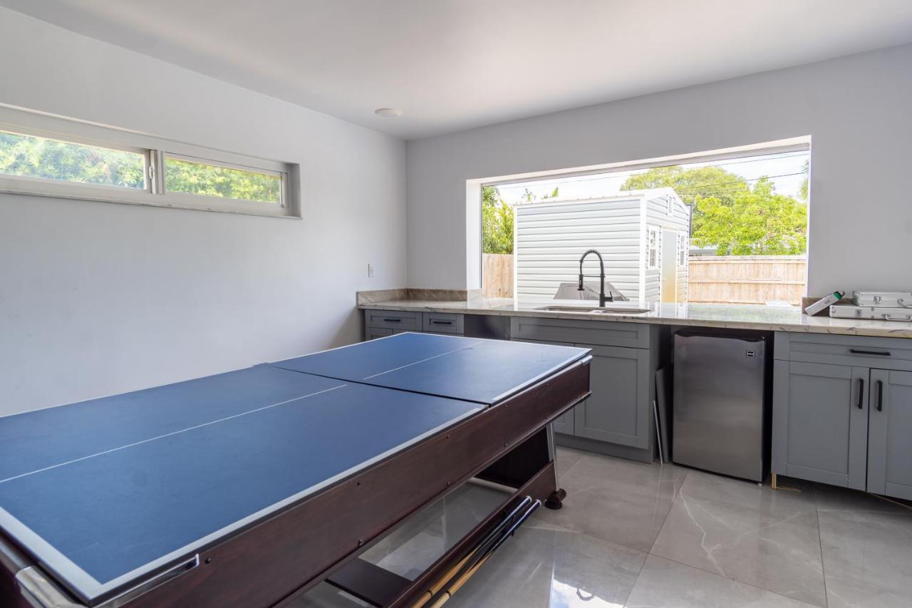 Hollywood Paradise Luxury 4Br 3Ba Home And Outdoor Fun With Heated Pool Exterior photo