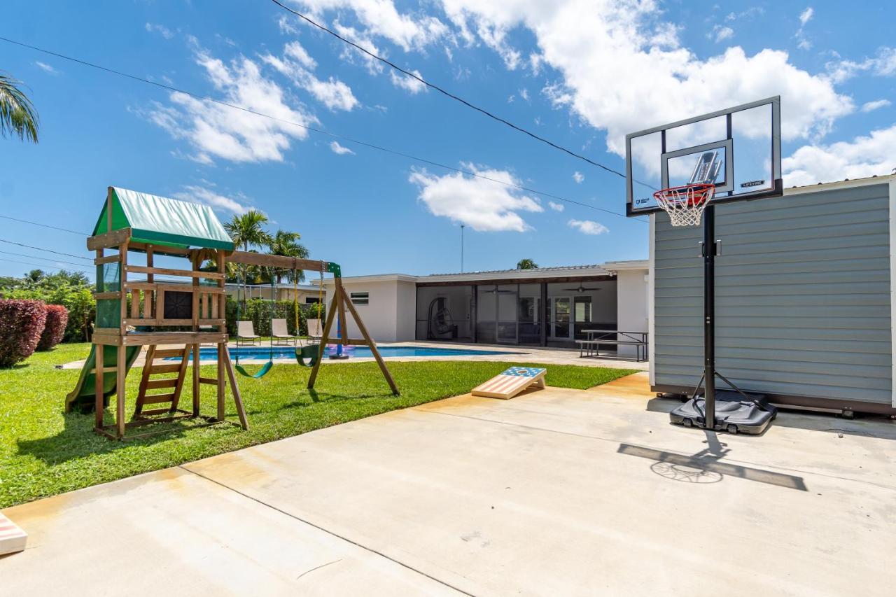Hollywood Paradise Luxury 4Br 3Ba Home And Outdoor Fun With Heated Pool Exterior photo